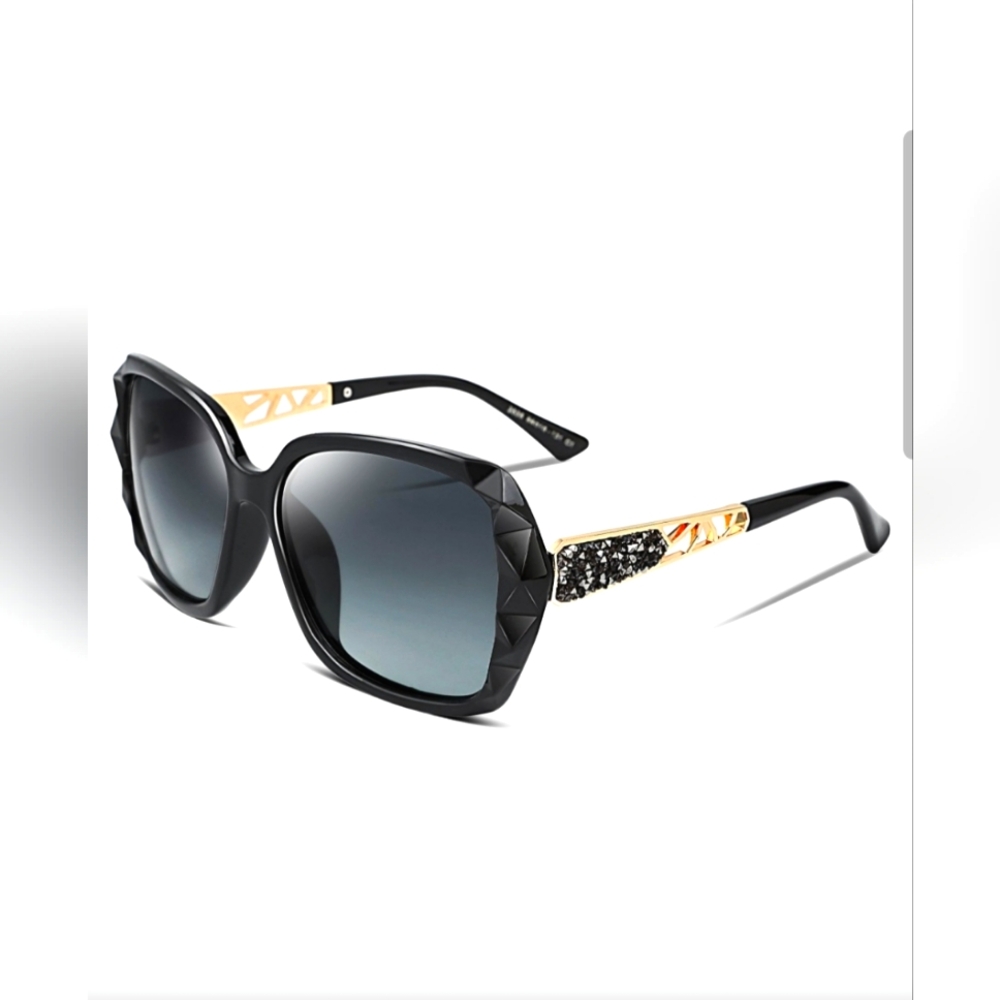 Polarized square sunglasses